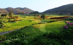 Pineapple Valley Golf Club Hua Hin image 2