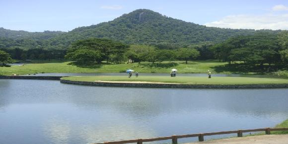 Khao Kheow Country Club