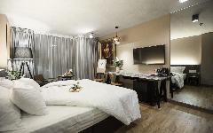 Exclusive GALLERY Room