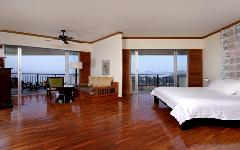 Ocean Junior Suite
